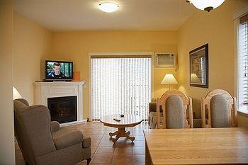 Desert Surfside Waterfront Accommodations 오소유스 외부 사진
